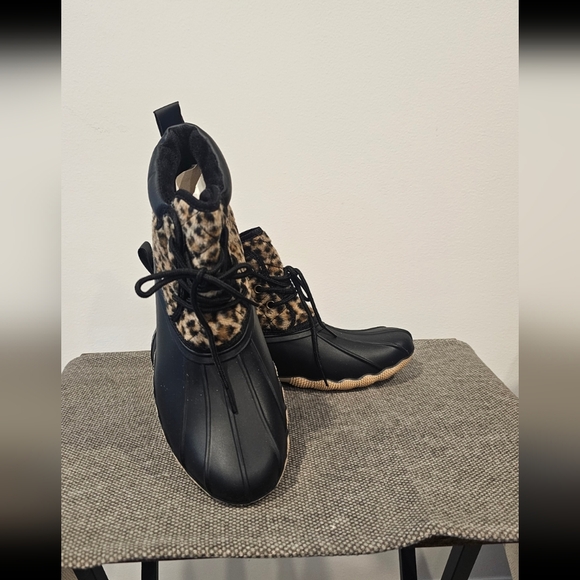 NIB Gypsy Jazz Leopard Print Black Women's Winter Boots Size--8 - Picture 7 of 8